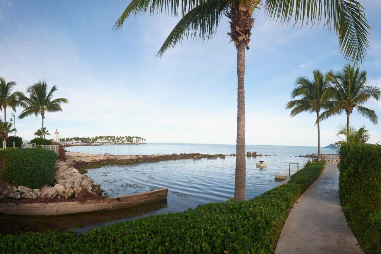 Courtyard By Marriott Faro Blanco Resort Marathon Buitenkant foto